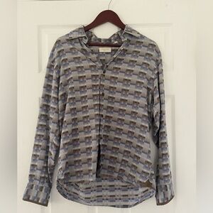 Comstock & Co Geometric Button Down Shirt - Medium